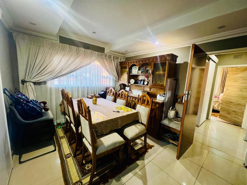 5 Bedroom Property for Sale in Mabopane North West